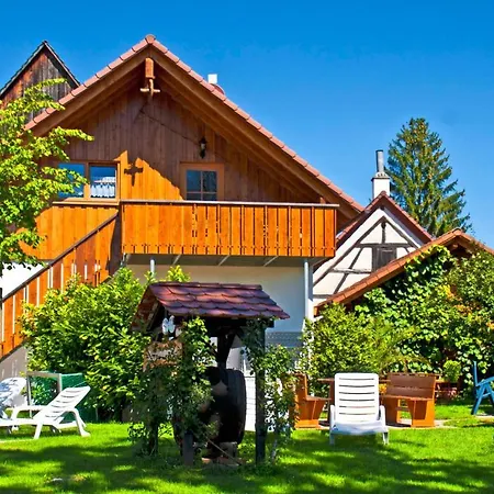 Alpenblick-weingut Geiger アパート *
